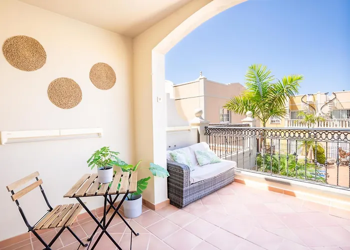 Luxury Duplex With Beautiful Sea Views *