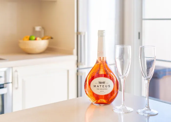 Luxury Duplex With Beautiful Sea Views *